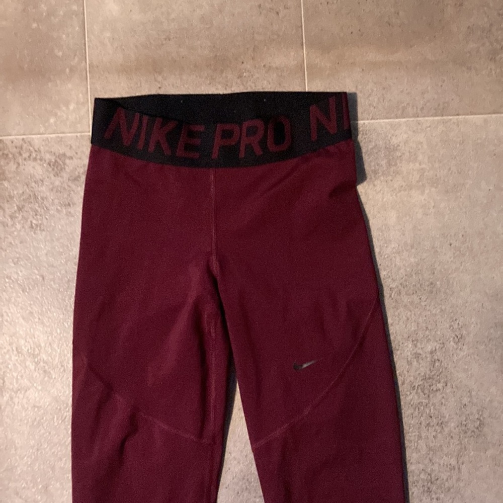 Nike - Picture 10 of 16